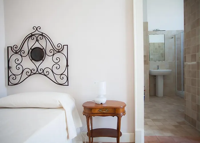 Il Melograno Lantgård San Leonardello